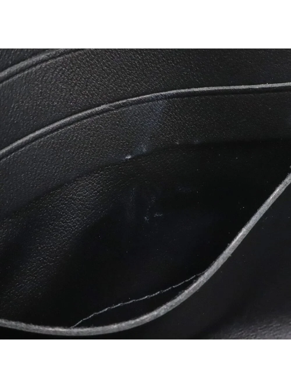 Louis Vuitton Portefeuille Capucines Bifold Wallet Taurillon Leather Noir Black